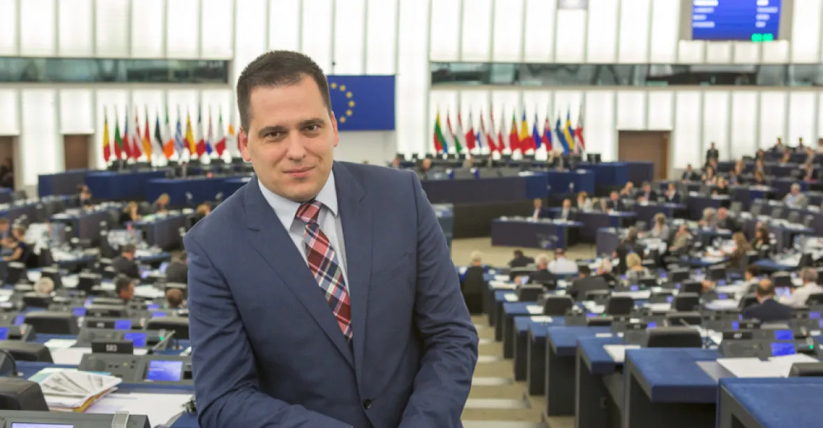 Europoslanec Zdechovský oznámil kandidaturu na předsedu lidovců