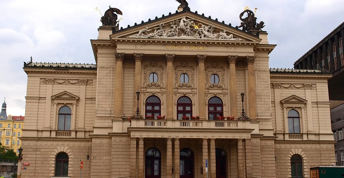 Koncert dnes znovuotevřel historickou budovu Státní opery v Praze