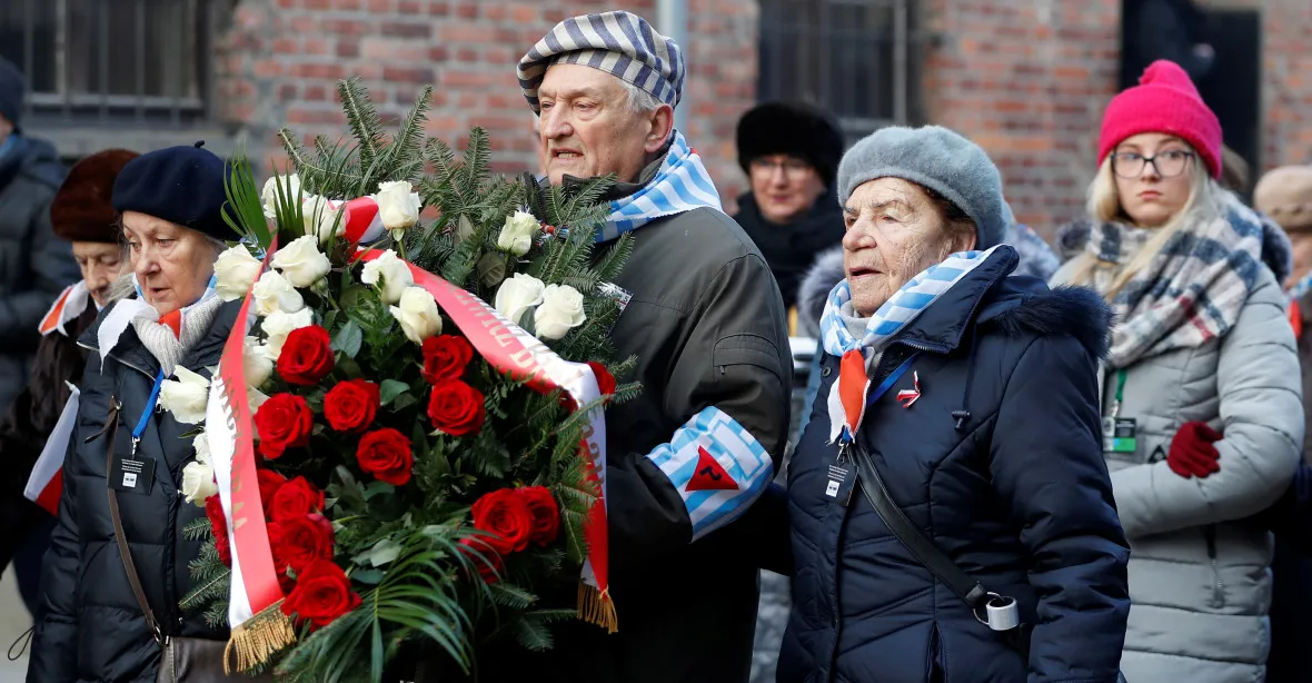 75 let od osvobození Osvětimi. Polsko i svět si připomíná holokaust