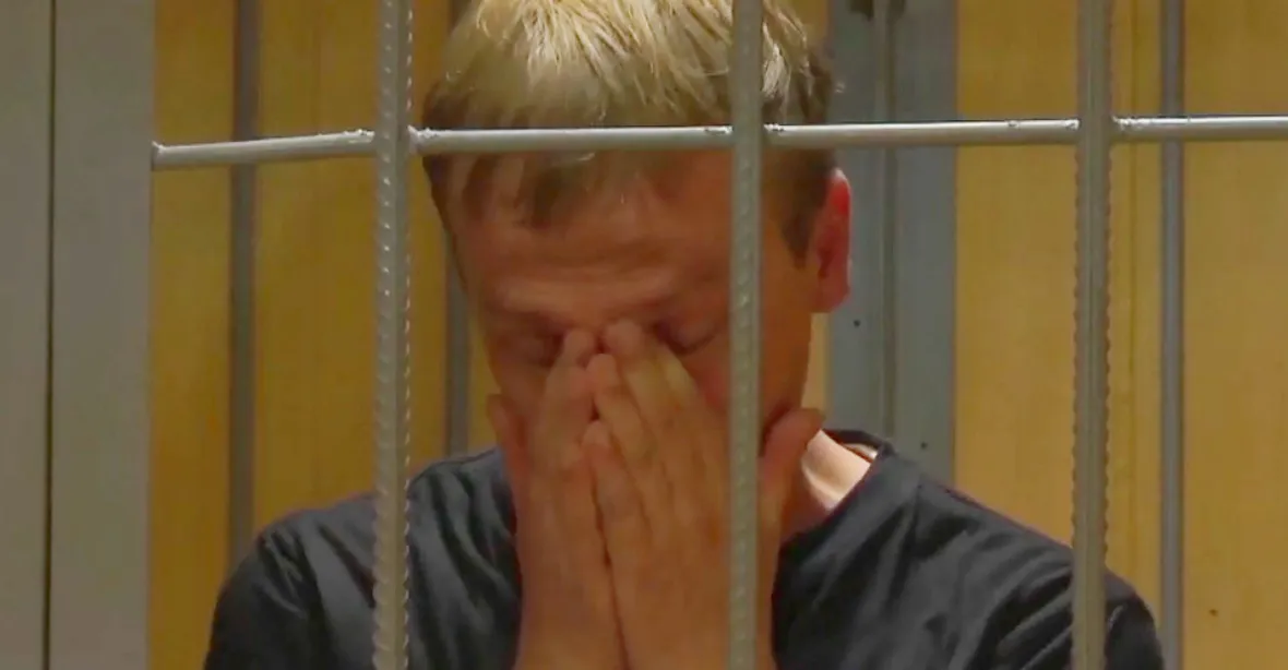 Ruské úřady zatkly policisty podezřelé z podstrčení drog novináři