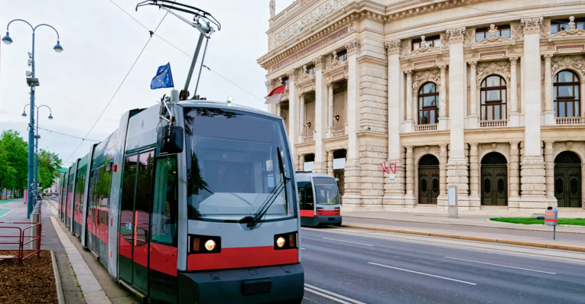 Vídeň bude za necestování autem rozdávat lístky na kulturu