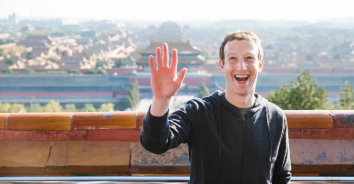 Dozoru Zuckerberga nelze uniknout