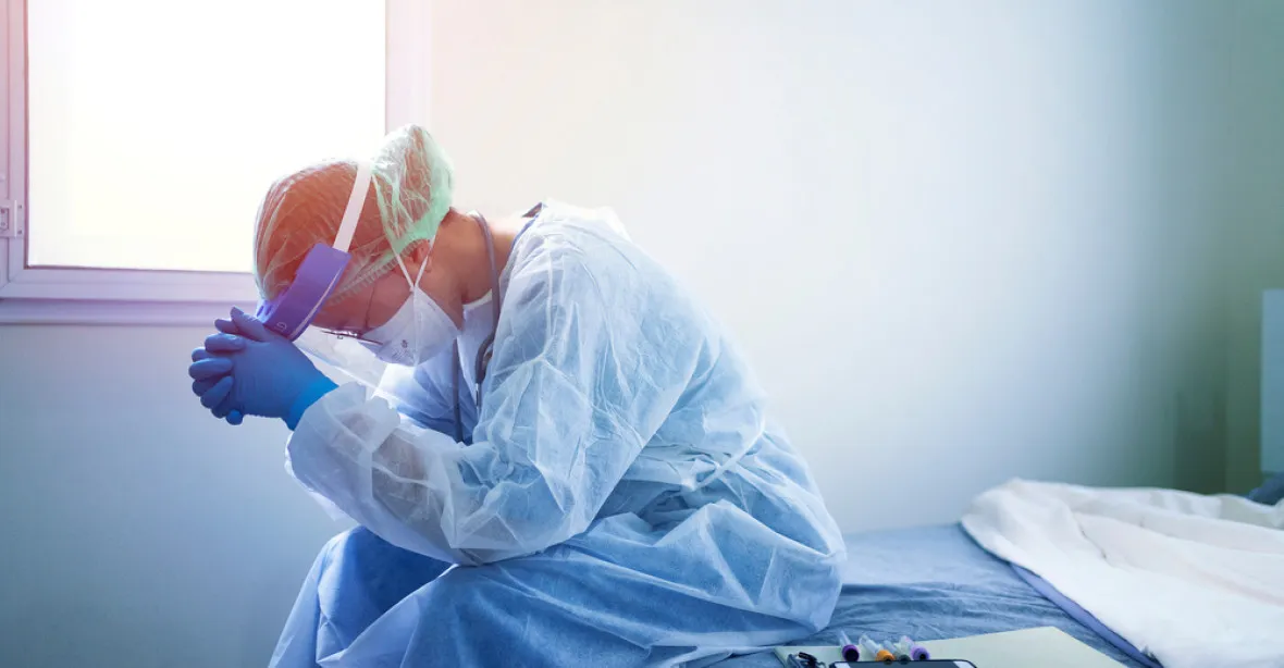 Ohnisko nákazy. Nemocnice v Ostravě má 32 zaměstnanců nakažených koronavirem