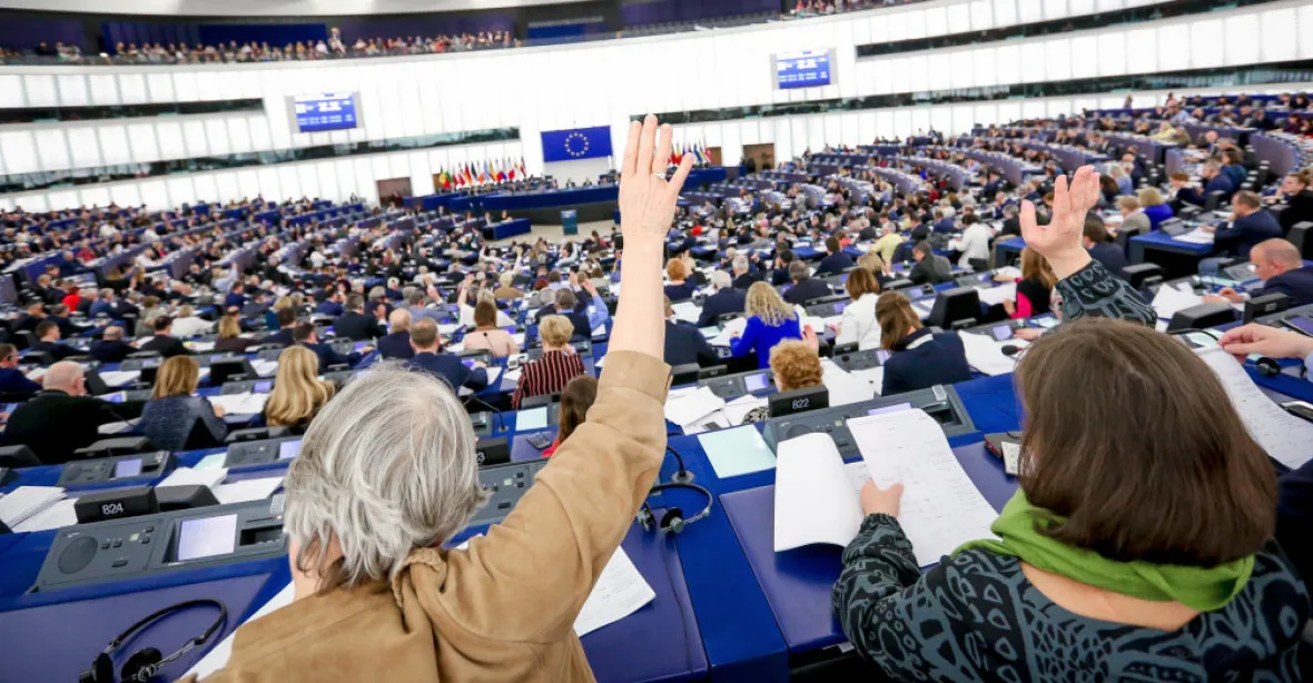 Europoslanci ANO vyzvali EK: Věnujte zvláštní pozornost vypláceným platbám pro Babišovy firmy