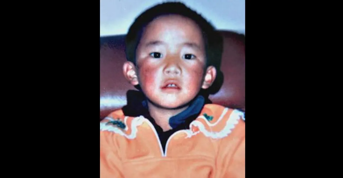 Kde je Pančenlama? Malý chlapec zmizel před čtvrtstoletím, podle Číny vystudoval a pracuje