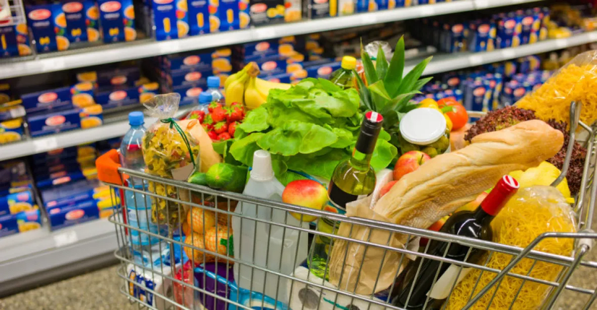 Obchody by měly prodávat až 85 procent českých potravin, navrhují poslanci