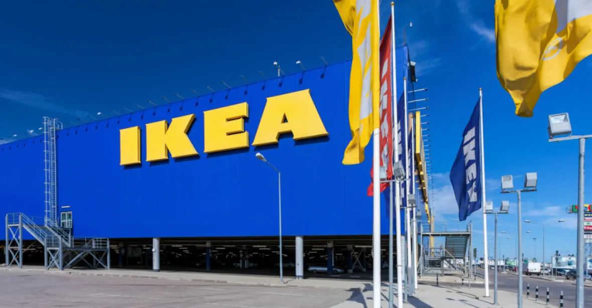 Ikea krizi zvládla lépe než čekala. Chce proto vrátit peníze, které dostala od Česka