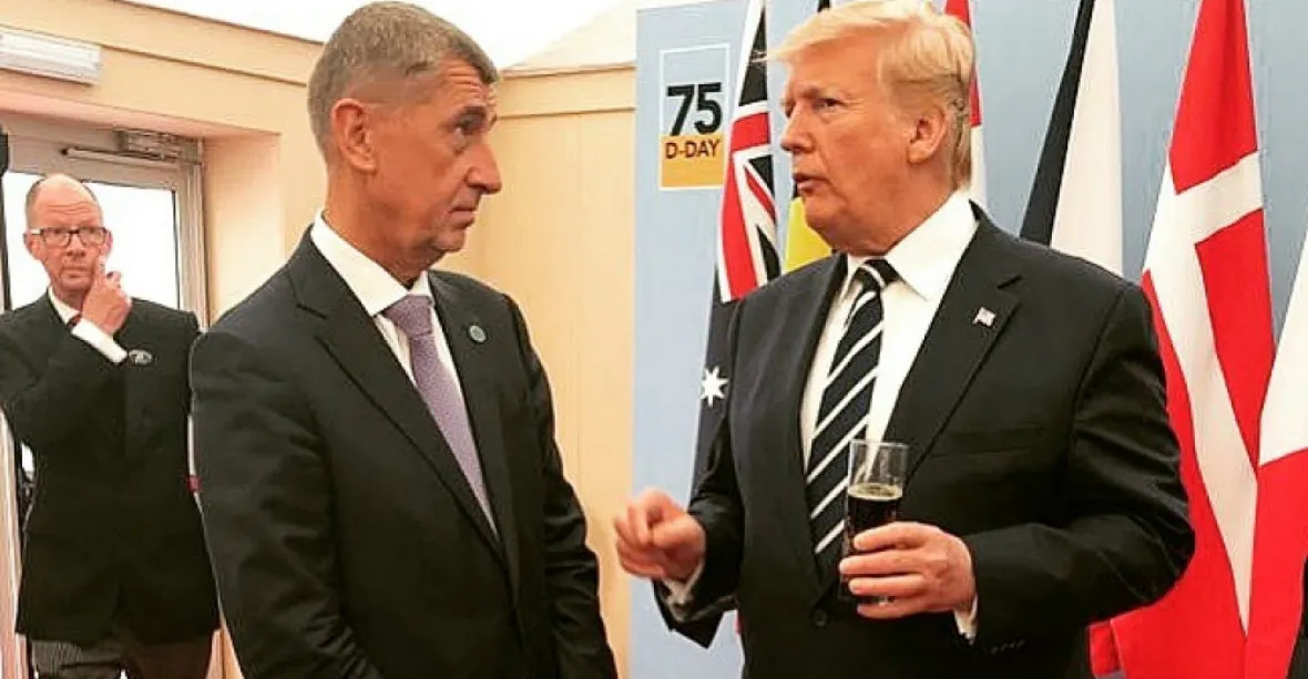 Bolton v kontroverzní knize o Trumpovi píše i o „nejapném“ výroku Babiše na summitu NATO