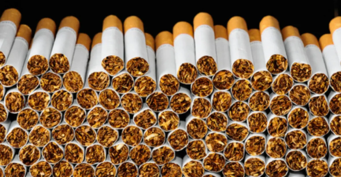 Vláda vyššími daněmi z tabáku porušuje sliby. Hrozí černý obchod a nelegální dovoz