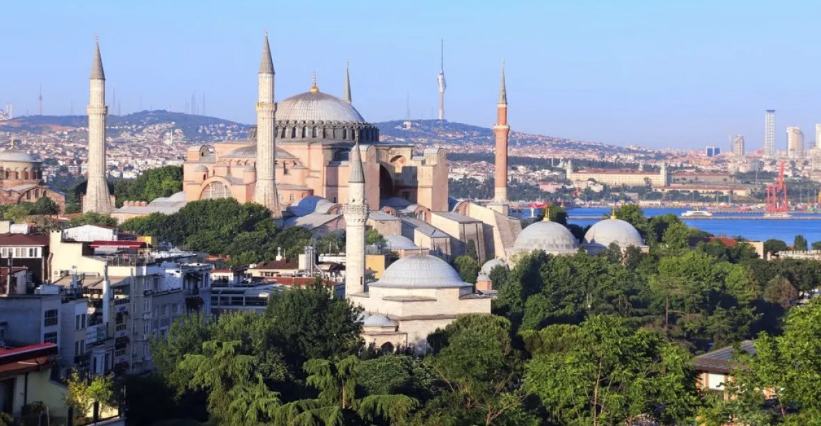 Erdogan chce ze slavné Hagia Sofia udělat mešitu. USA protestují