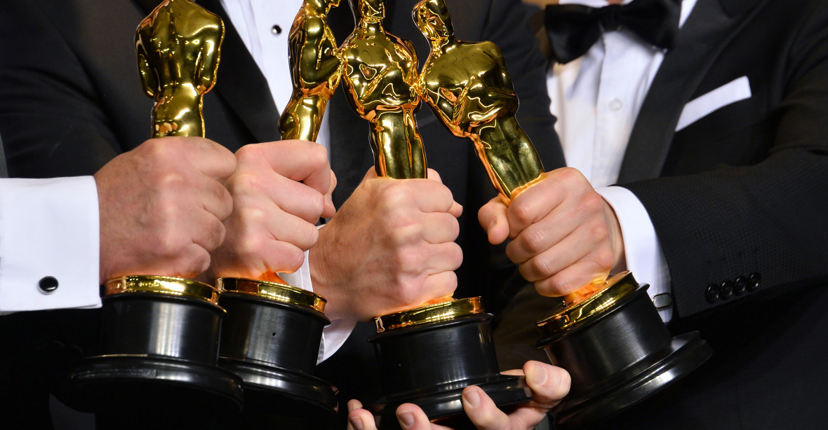 Nová pravidla pro Oscary: Povinné kvóty na rasy, ženy i homosexuály. Jinak má film smůlu