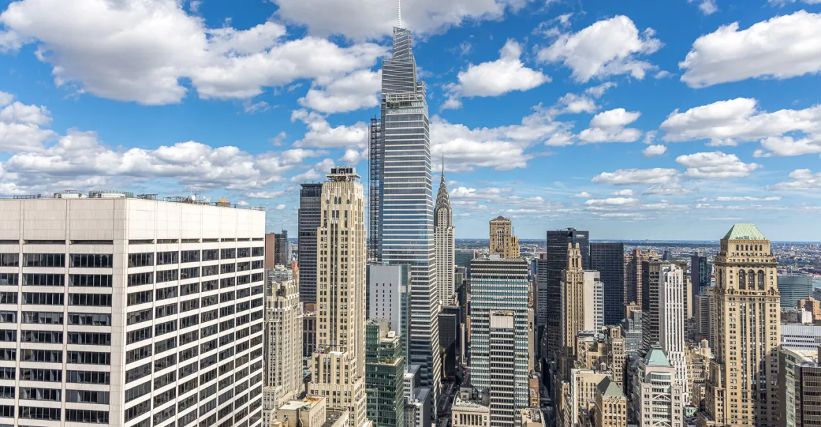 Panorama New Yorku se změnilo, na Manhattanu vyrostl druhý nejvyšší mrakodrap