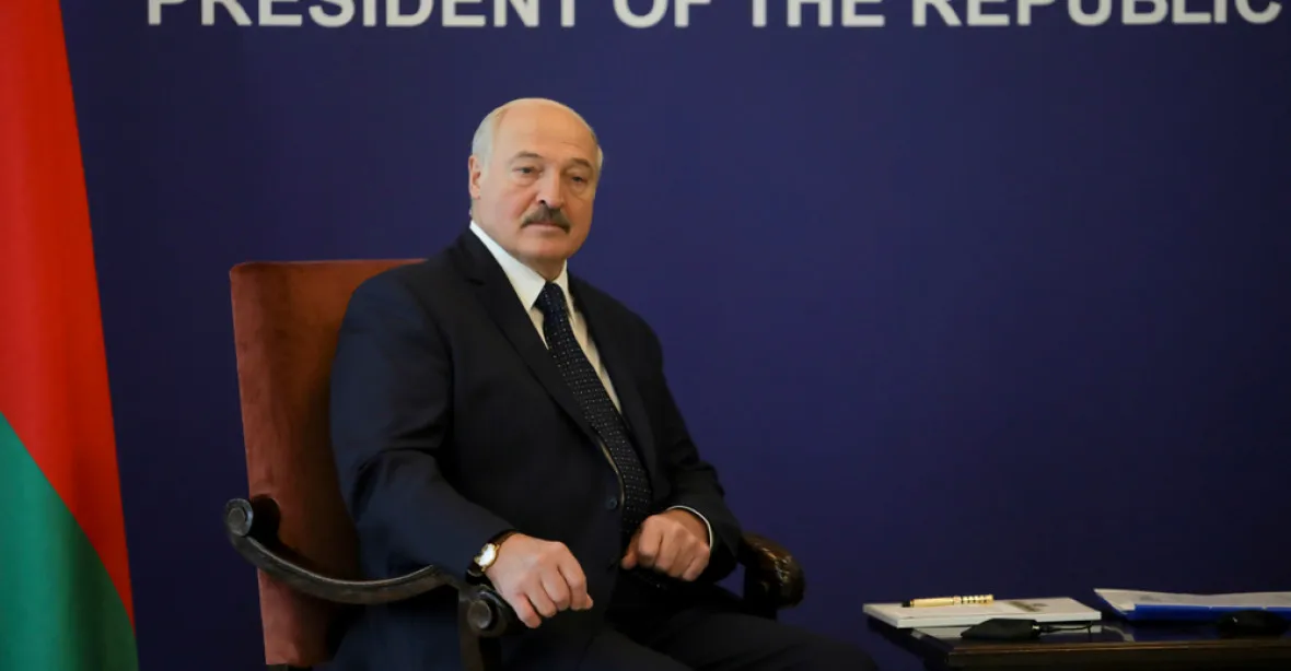 Lukašenko nečekaně složil přísahu. Stal se pošesté prezidentem