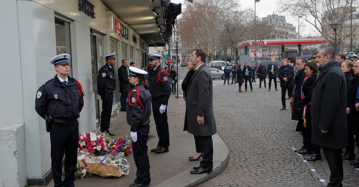 Procitnutí v Paříži. Islamismus je ve válce s Francií