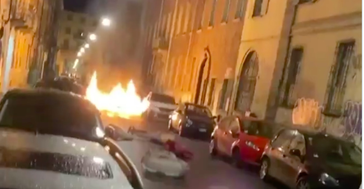 VIDEO: Italové se bouří proti zavřeným barům a divadlům. Policie tvrdě zasáhla