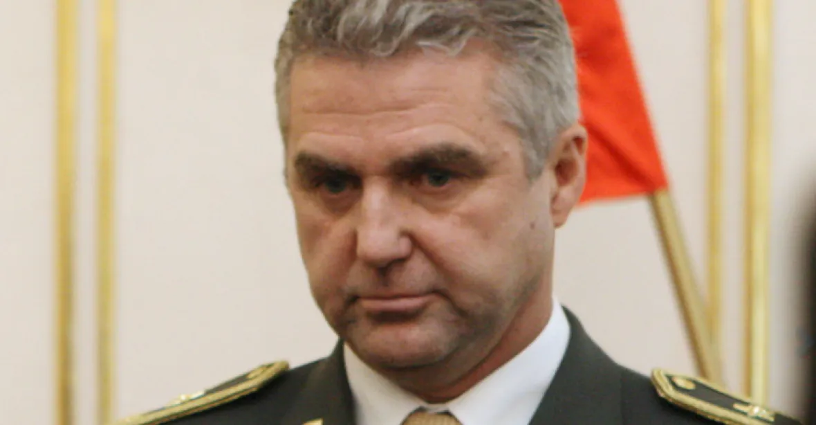 Soud poslal do vazby bývalého slovenského policejního prezidenta. Ten dřív radil Hamáčkovi