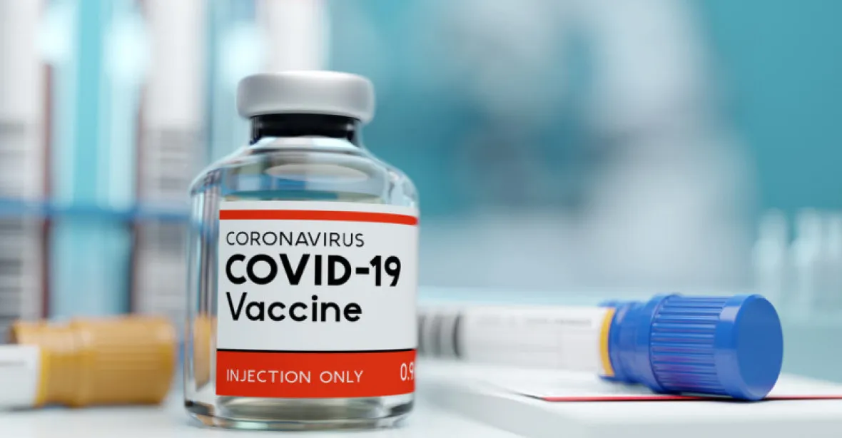Velká Británie jako první na světě schválila vakcínu proti covidu. Dostupná bude za týden