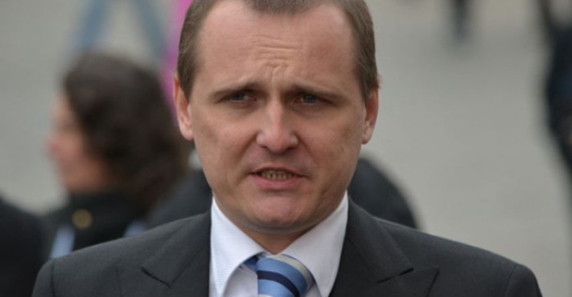 Soud zastavil stíhání Bárty s Petržílkem za únik odposlechů