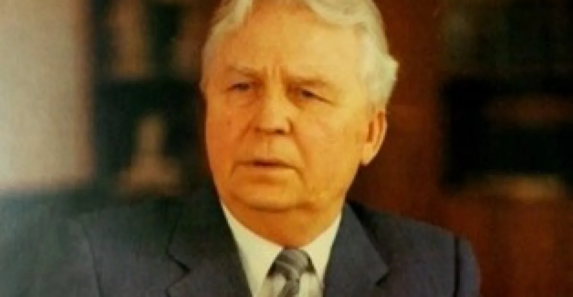 Ve sto letech zemřel Ligačov, sovětský ideolog a muž číslo dvě za Gorbačova