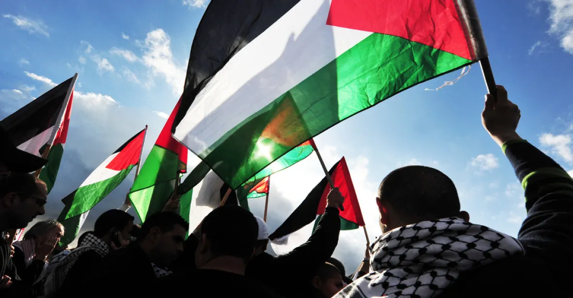 Palestinci vyhlásili stávku a den hněvu vůči Izraeli