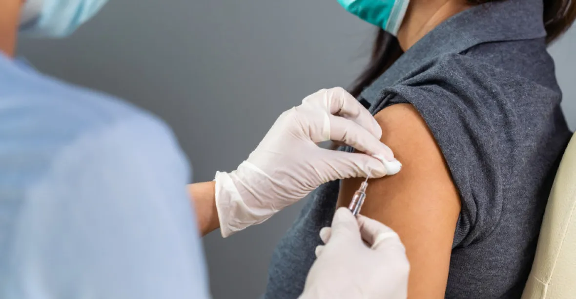 V Česku už jsou více než dva miliony plně naočkovaných lidí