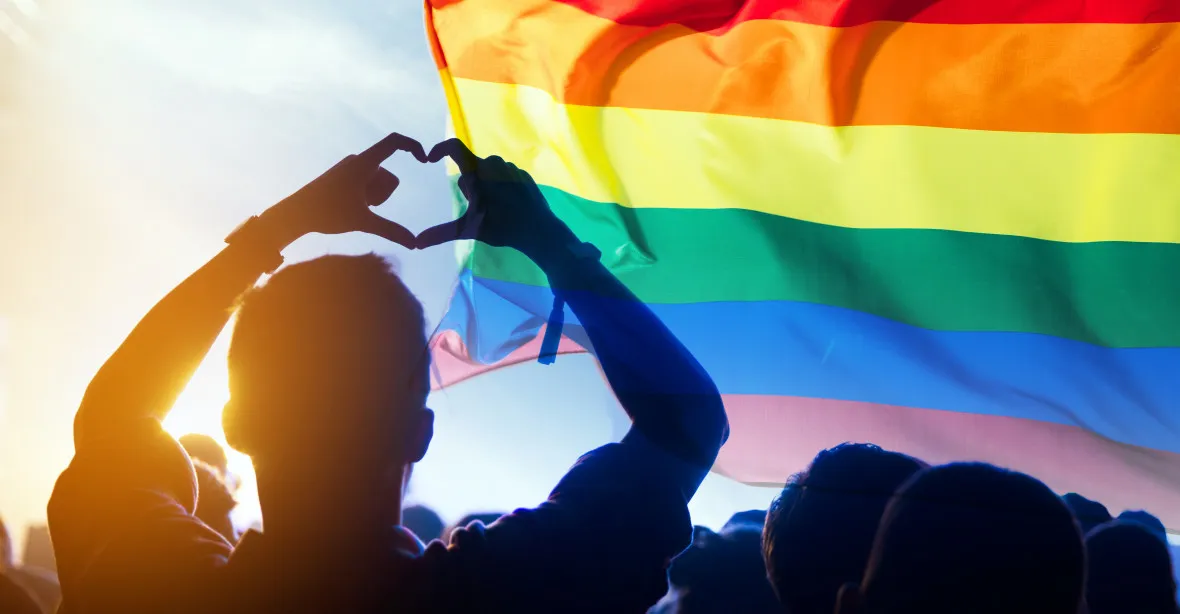Mnichov zatahuje na fotbal LGBT politiku. Proti Maďarsku chce duhové osvětlení