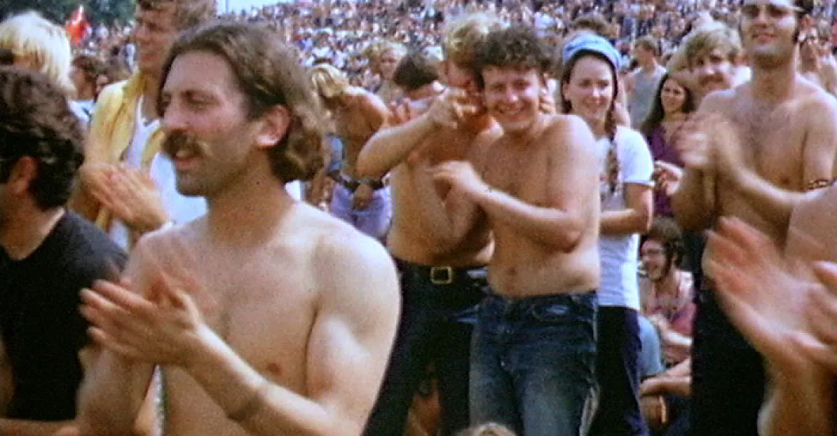 Pravda o Woodstocku: dva mrtví, 836 zraněných, bahno a hniloba