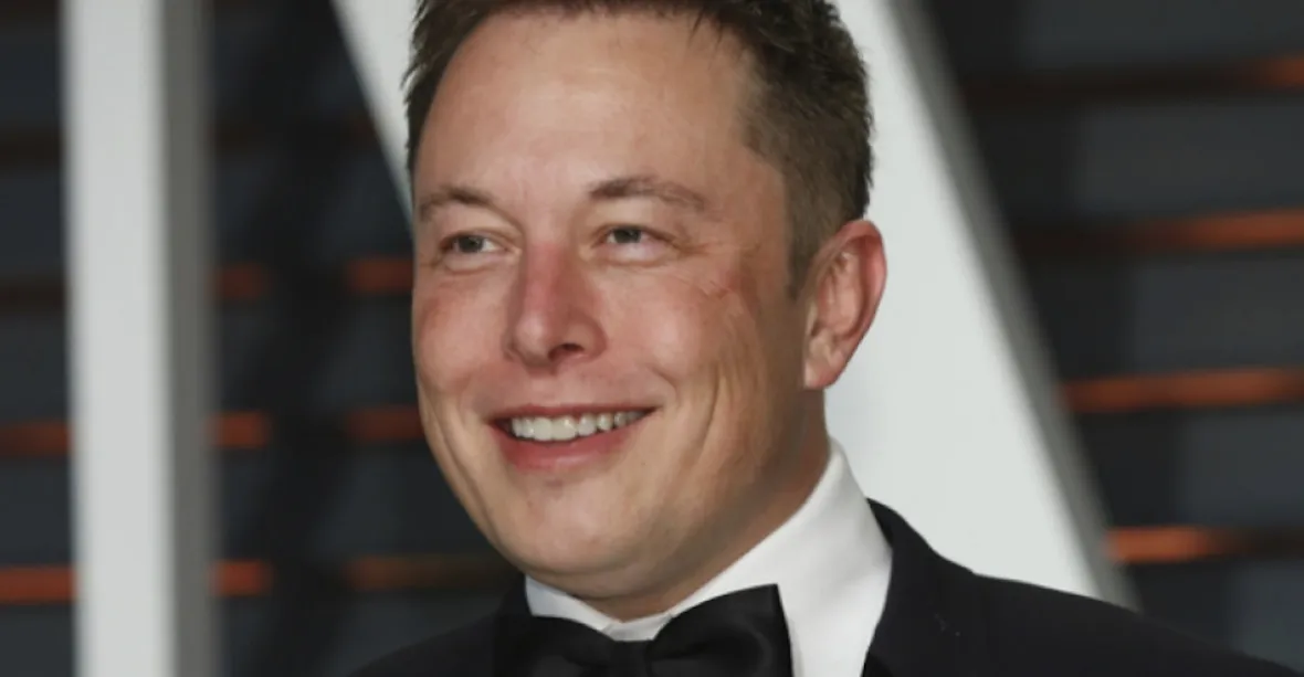 Akcie Tesly poskočily o 8,5 %. Elon Musk zbohatl za den o 24 miliard dolarů