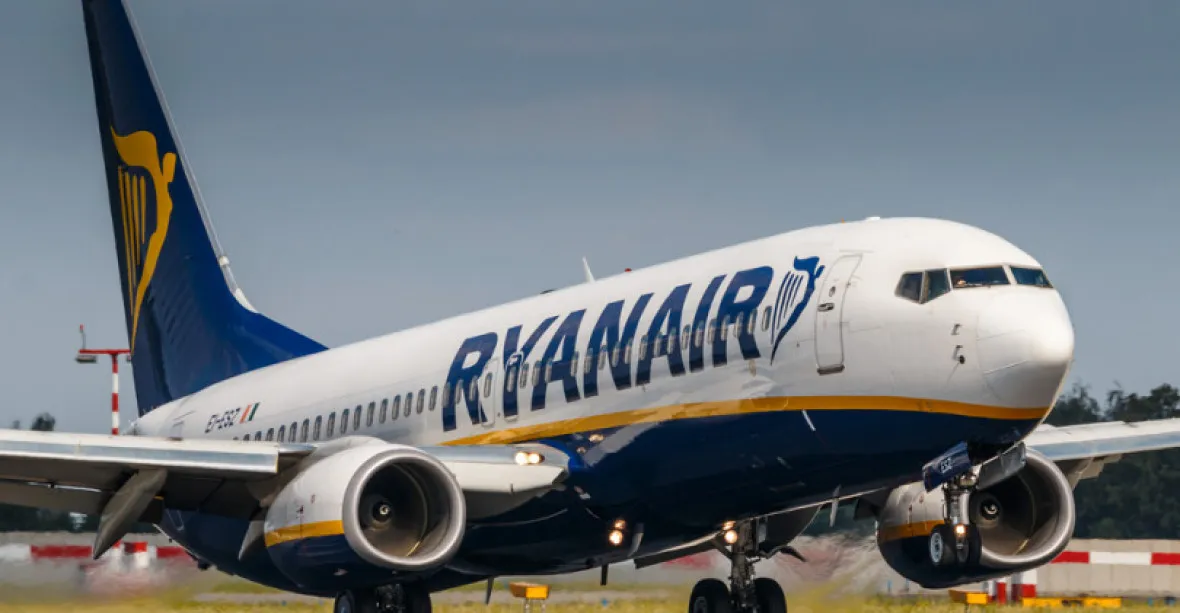 Dispečer, který přinutil přistát letadlo Ryanairu v Minsku, uprchl do Polska