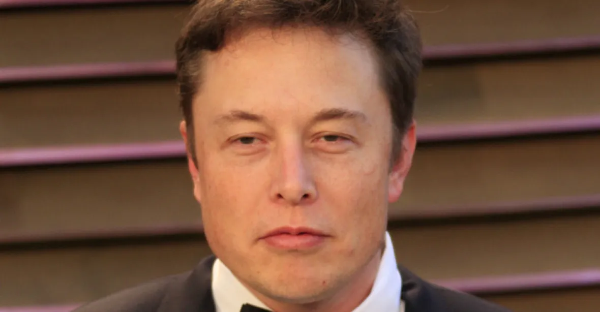 Šéf Tesly Elon Musk zvažuje, že odstoupí z funkce a bude influencerem
