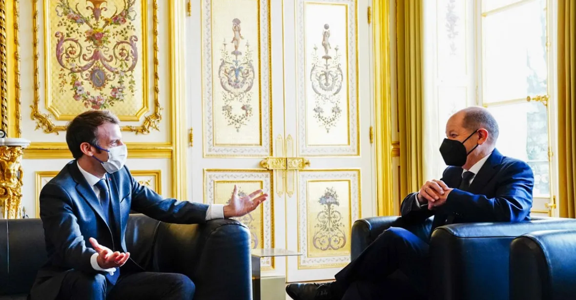 Macron přijal německého kancléře Scholze. Francie chce zvýšit svůj vliv v EU