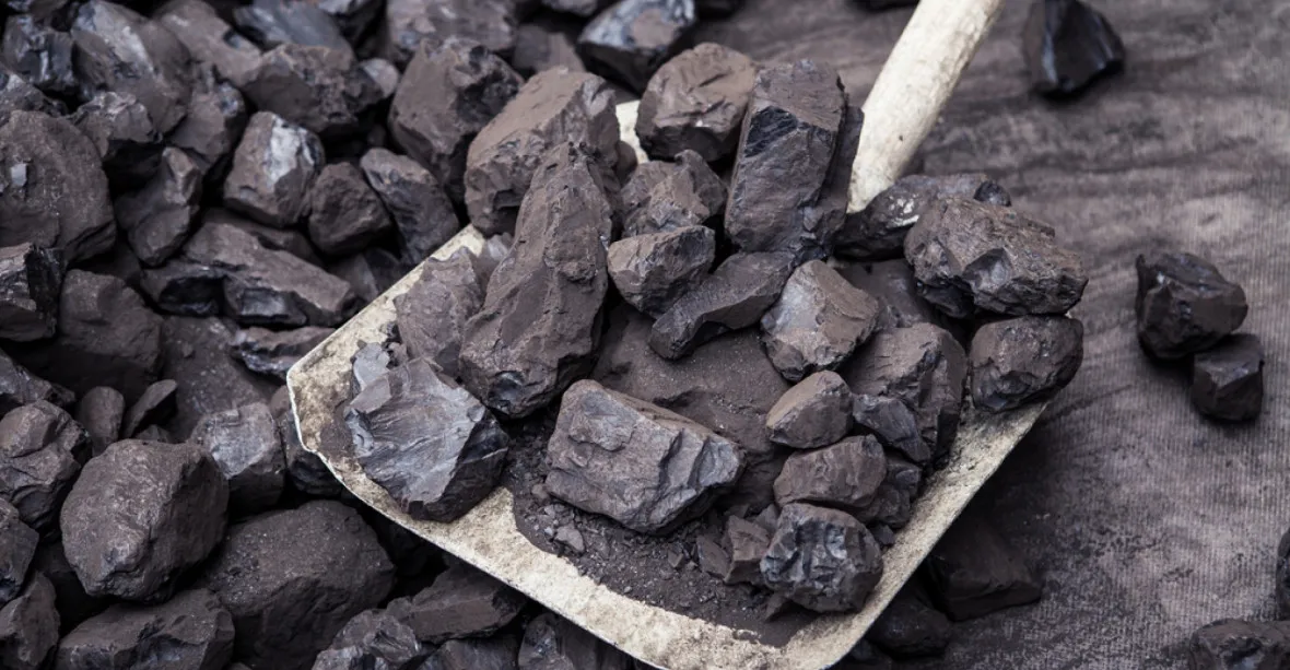 Zatracované uhlí je opět v kurzu. Výroba elektřiny z něj loni rekordně vzrostla
