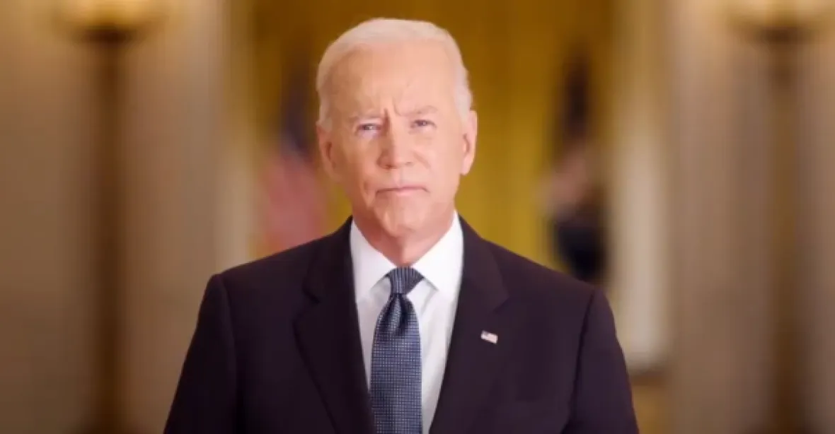 VIDEO: „Zku*vysyn,“ počastoval Biden novináře. Pak mu osobně telefonoval