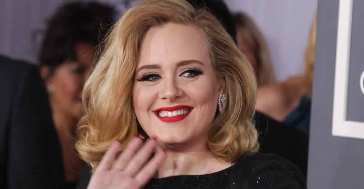 První „bezpohlavní“ Brit Awards ovládla Adele. Odnesla si tři ocenění