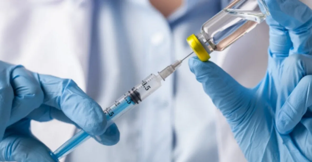 Tři dávky očkování stačí, další nepodávejme, říká dánský zdravotnický úřad