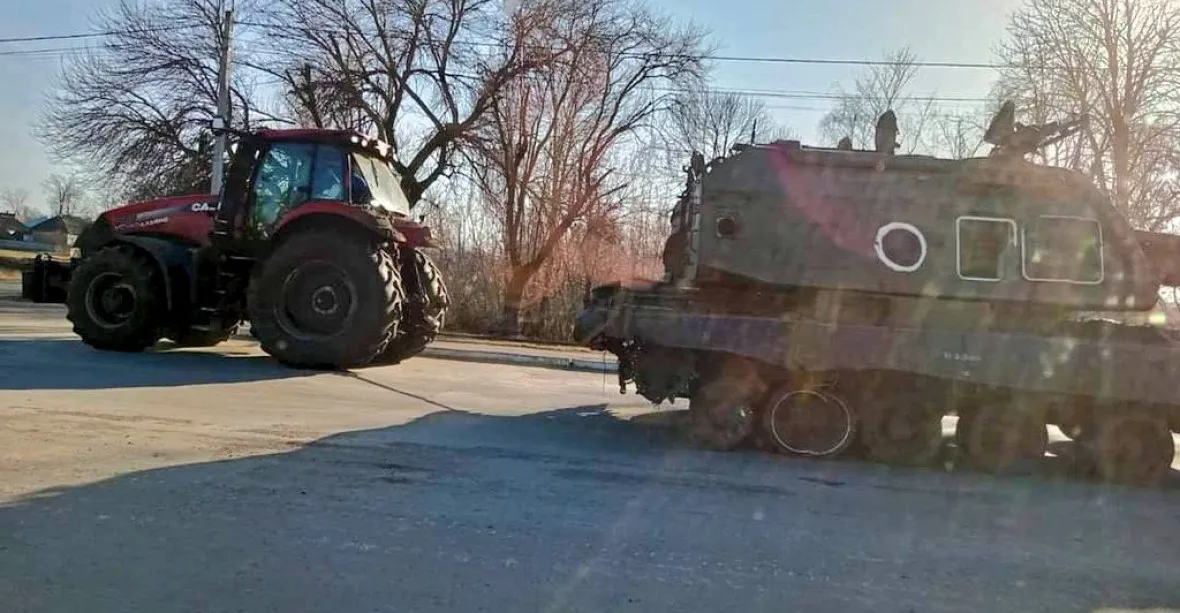 Traktory se vrátily z „bojů“ na pole. Ukrajinci s výjimkou Luhanské oblasti zahájili setí