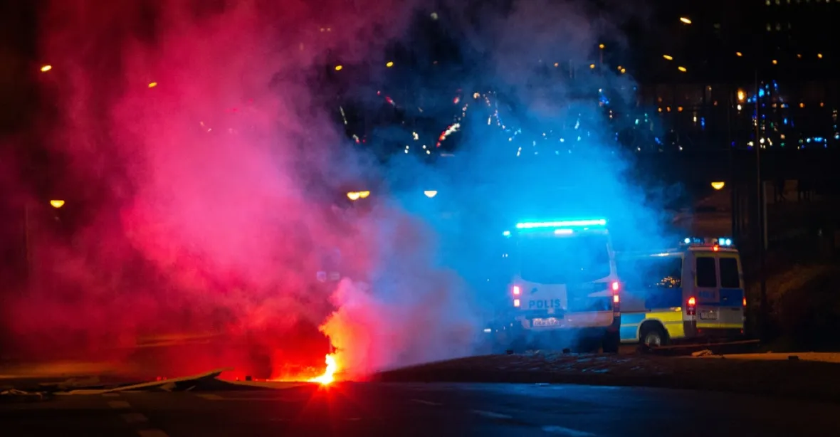 Nepokoje ve Švédsku mají dohru. „O hrozbě jsme věděli, ale brutalita nás zaskočila,“ říká policie