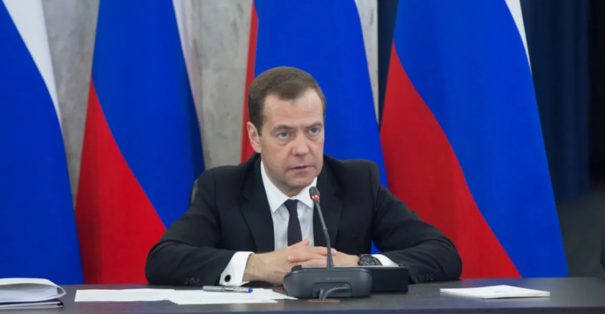 „Oni nás nenávidí!“ Podle Medveděva jdou nové sankce EU proti ruskému lidu