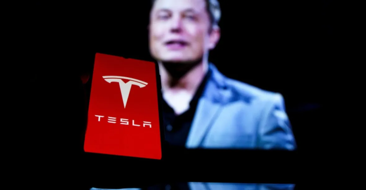 Tesla rozštěpí akcie 3:1. Musk chce levnější akcie pro drobné investory
