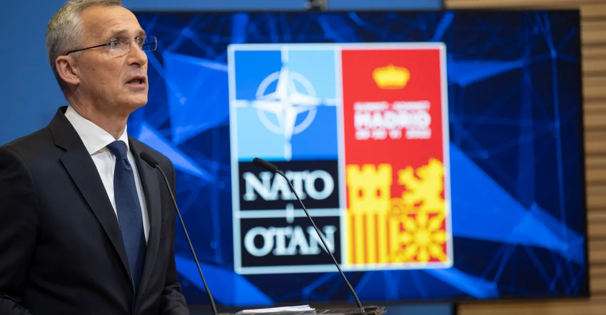 NATO posílí jednotky na východě a vystupňuje praktickou podporu Ukrajině