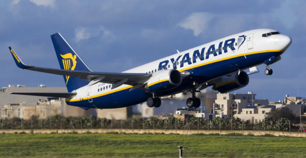 Éra levných letenek končí. Lety za 10 eur už Ryanair nabízet nebude