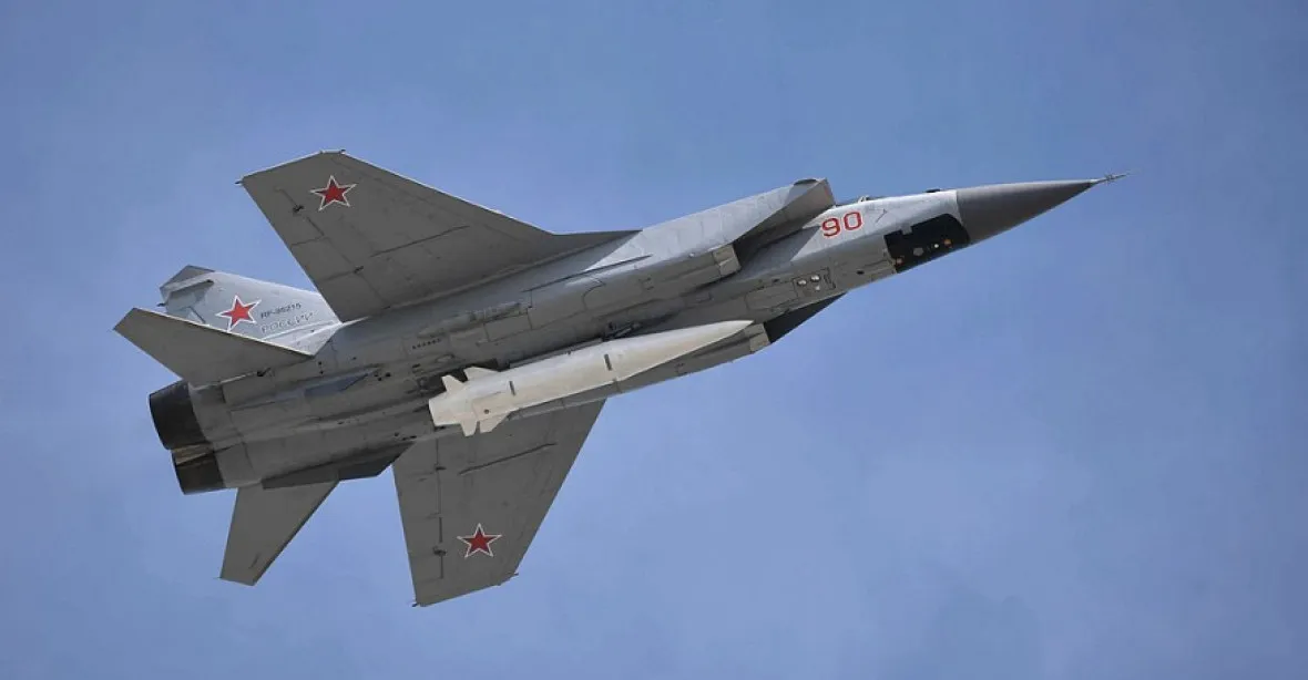 Moskva chválí hypersonické střely Kinžal a přemisťuje je do Kaliningradu