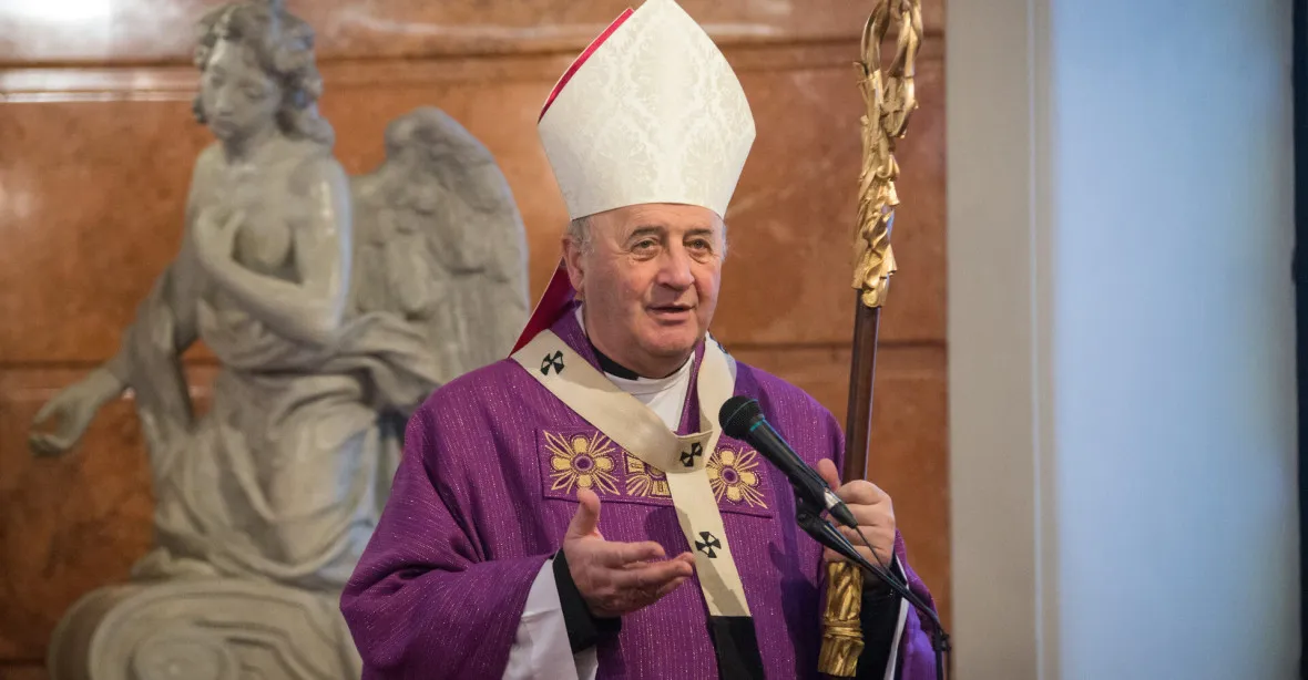Biskupové radí volit ty, kdo slouží občanům a nepřináší příliš jednoduchá řešení, říká arcibiskup Graubner