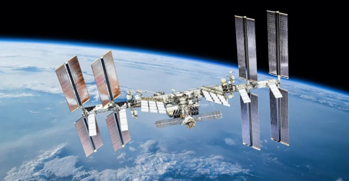 Odchod z ISS bude pro Rusy znamenat konec, na stanici budou chtít vydržet co nejdéle