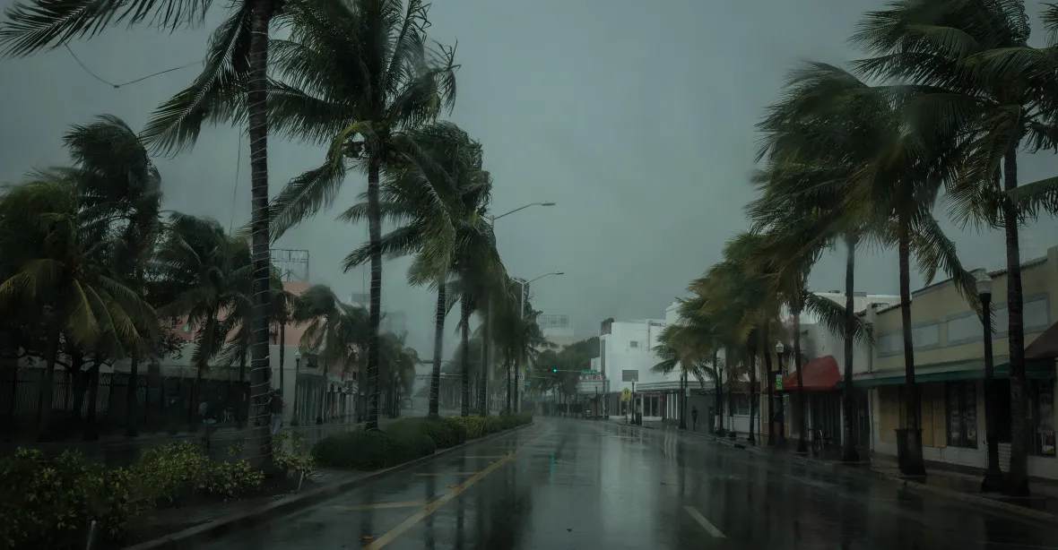 Hurikán Ian udeřil na západním pobřeží Floridy rychlostí 250 km/h