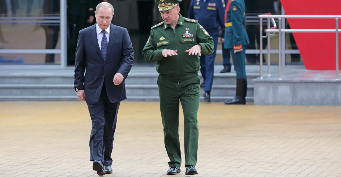 Putin patrně obchází vyšší armádní velení, soudí analytici