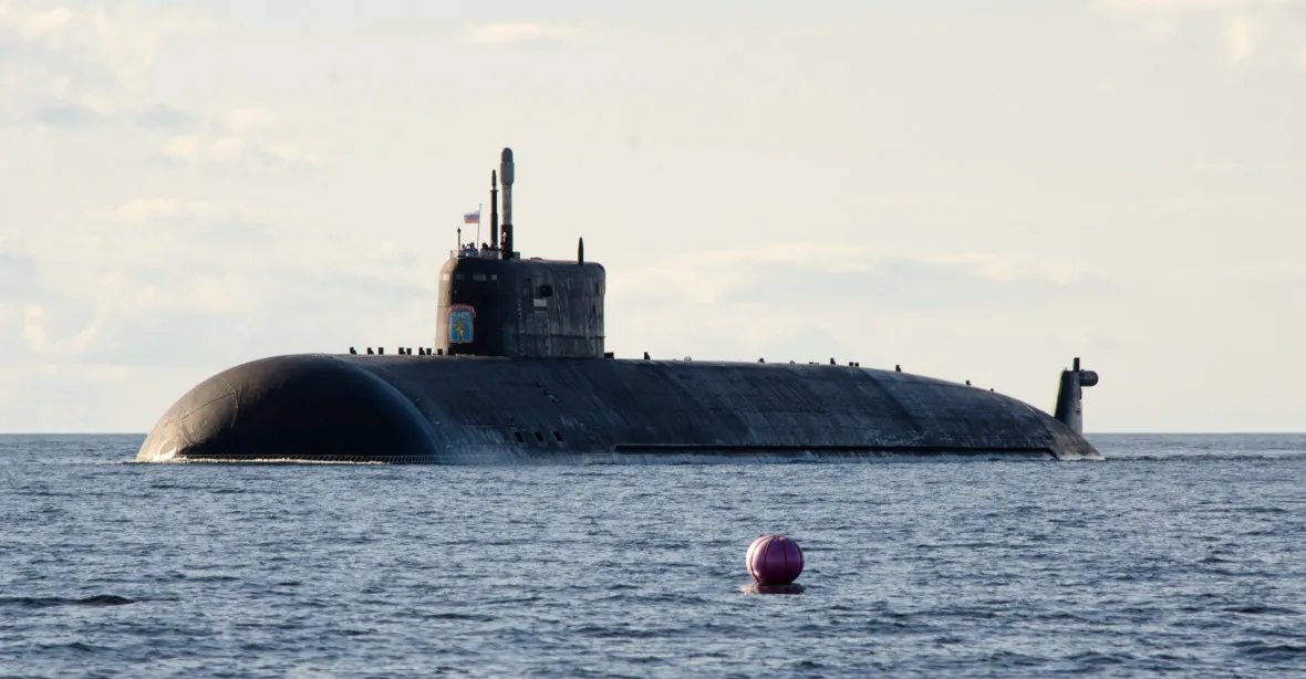 Řinčení jadernými zbraněmi. Putin vyslal „nukleární vlak“ a Belgorod opustil přístav