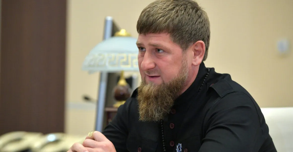 U Chersonu padlo 40 Čečenců. Kadyrov navrhl vymazat ukrajinská města