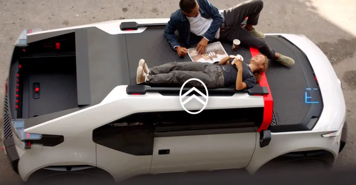 VIDEO: Kontroverzní vozidlo od Citroënu. Elektromobil „bez zbytečností“ je z kartonu