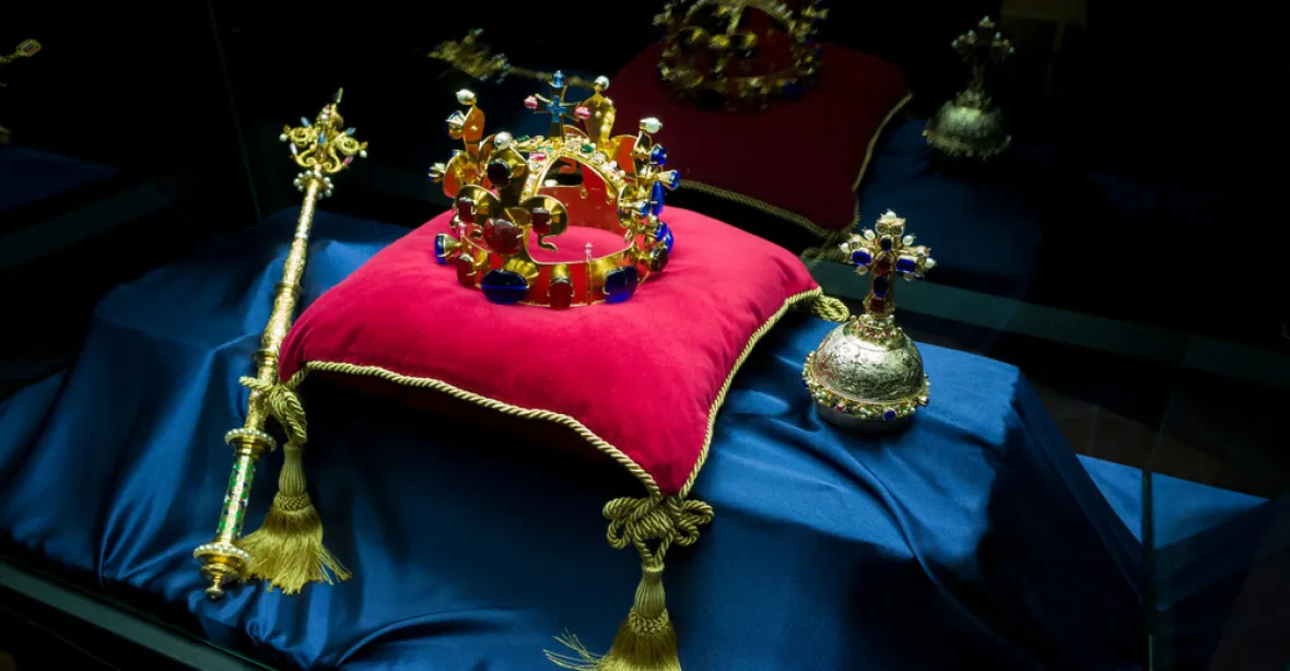 České korunovační klenoty budou vystaveny v katedrále sv. Víta